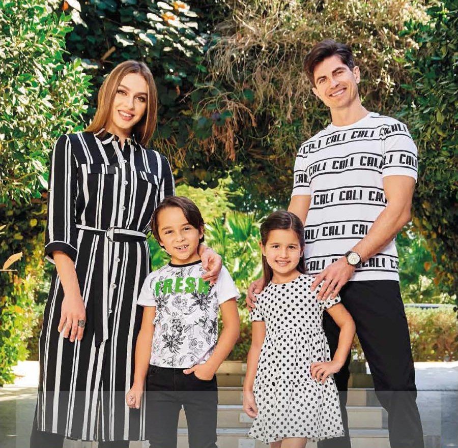 ملابس واحذية